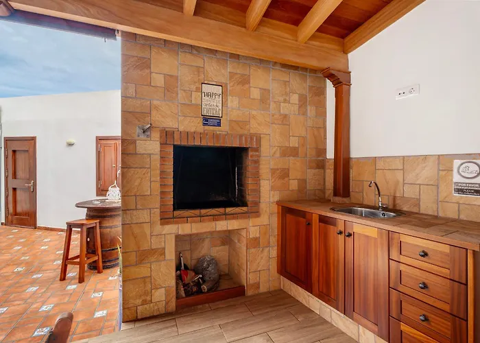 Semesterbostad Casa Frente Al Mar La Ponderosa Caleta de Interián