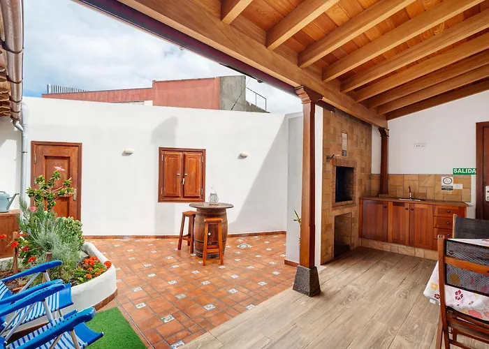 Semesterbostad Casa Frente Al Mar La Ponderosa Caleta de Interián