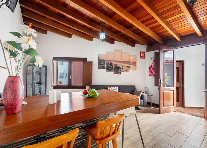 Semesterbostad Casa Frente Al Mar La Ponderosa Caleta de Interián